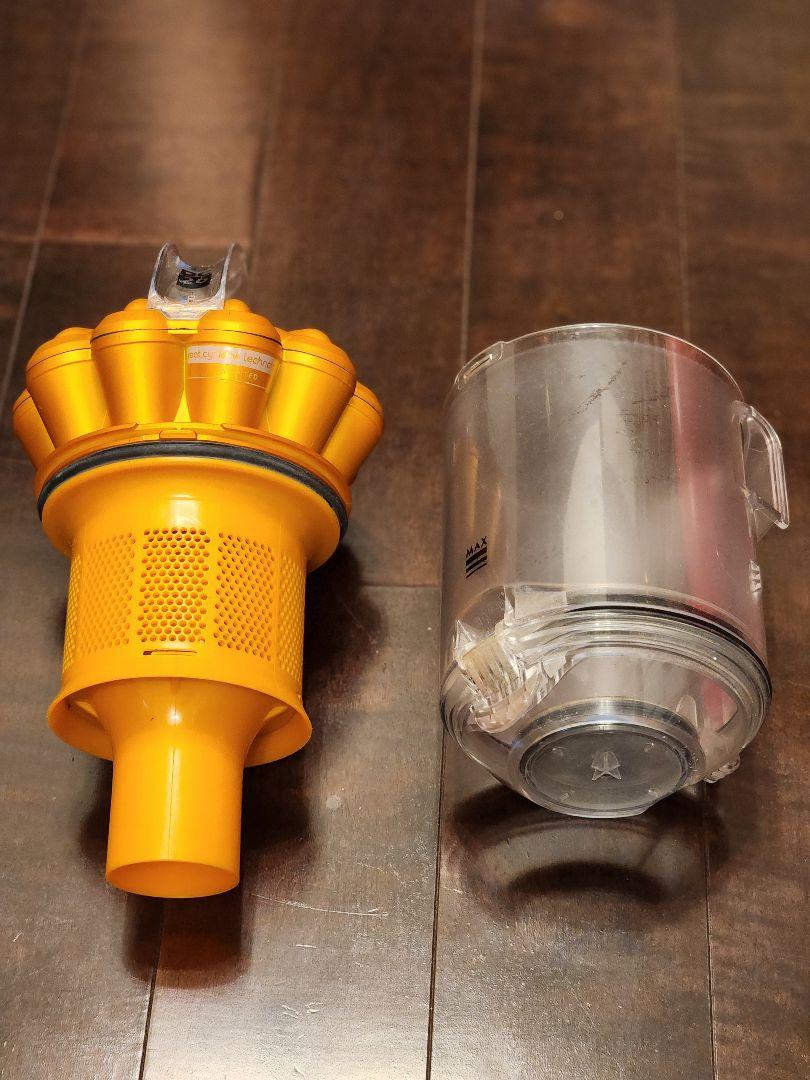 ダイソン 掃除機 DC26 アタッチメント4種とマニュアル付き ダイソン 掃除機 DC26 アタッチメント4種とマニュアル付き