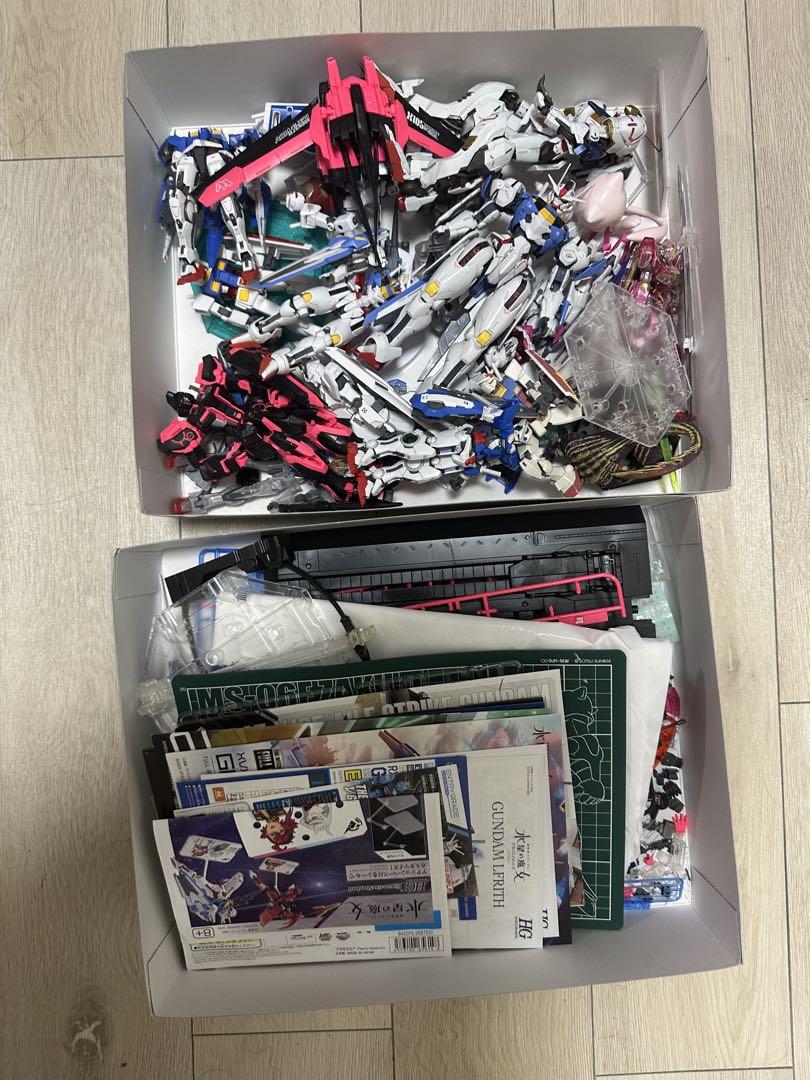 組み立て済みガンダム