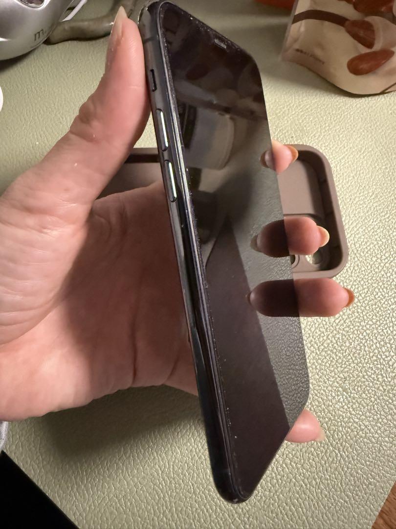 ミッドナイトグリーン 256GB