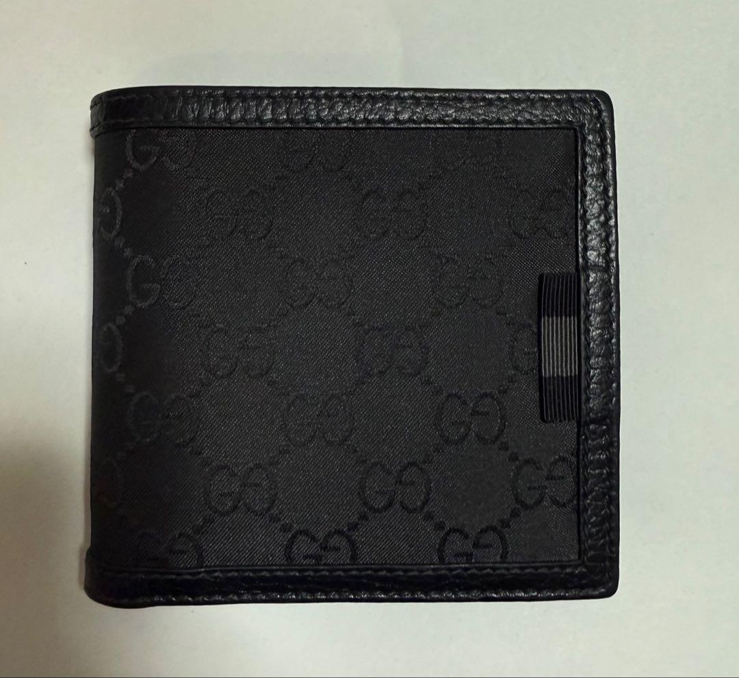 Gucci 二つ折り財布ナイロン
