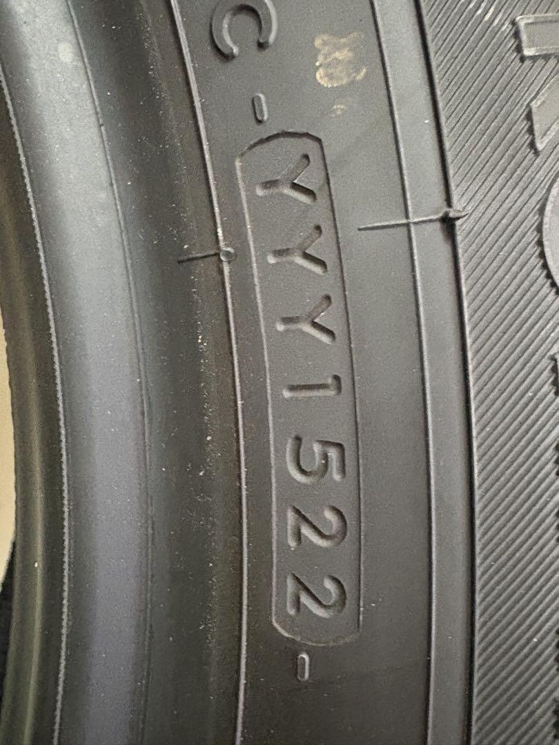 Yokohama BluEarth 225/60R17 2022年製造 4本