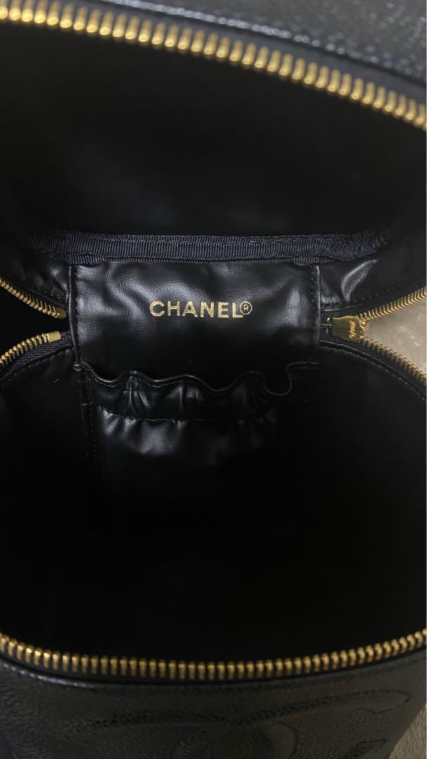 CHANEL バニティバッグ キャビアスキン