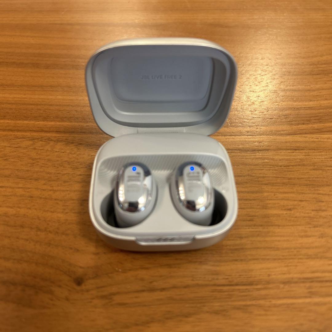 現状品！JBL LIVE FREE 2 ワイヤレスイヤホン