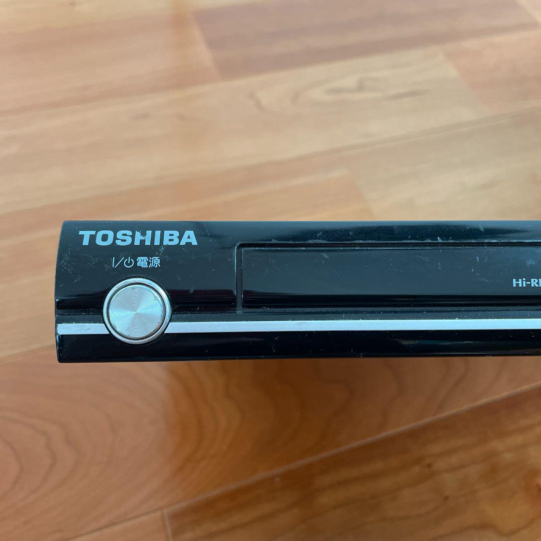 東芝、薄型ボディのDVDプレーヤー「SD-300J」 東芝 SD-300J 価格比較 - 価格.com
