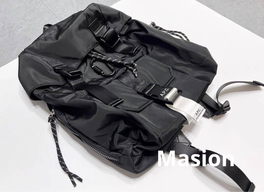A.P.C. Treck ブラックバックパックリュック　男女兼用