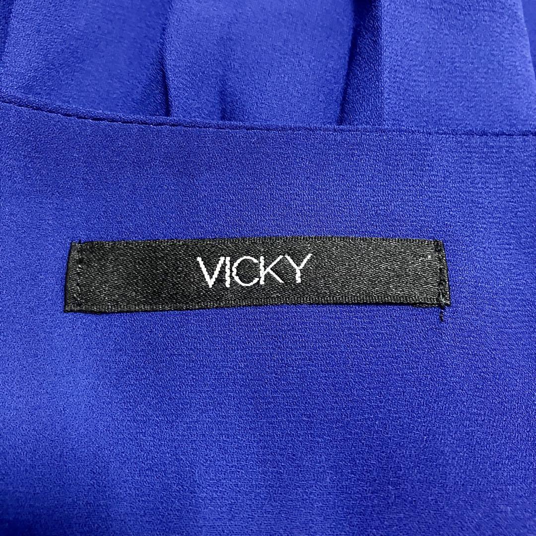 VICKY ビッキー ロイヤルブルー ノースリーブ プリーツ ブラウス