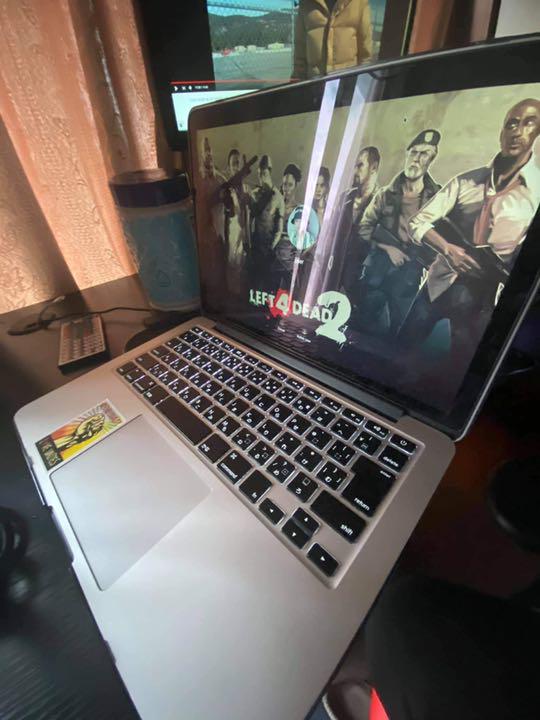 Macbook Pro Retina 13inch (2015) Macbook Pro Retina 13inch (2015)