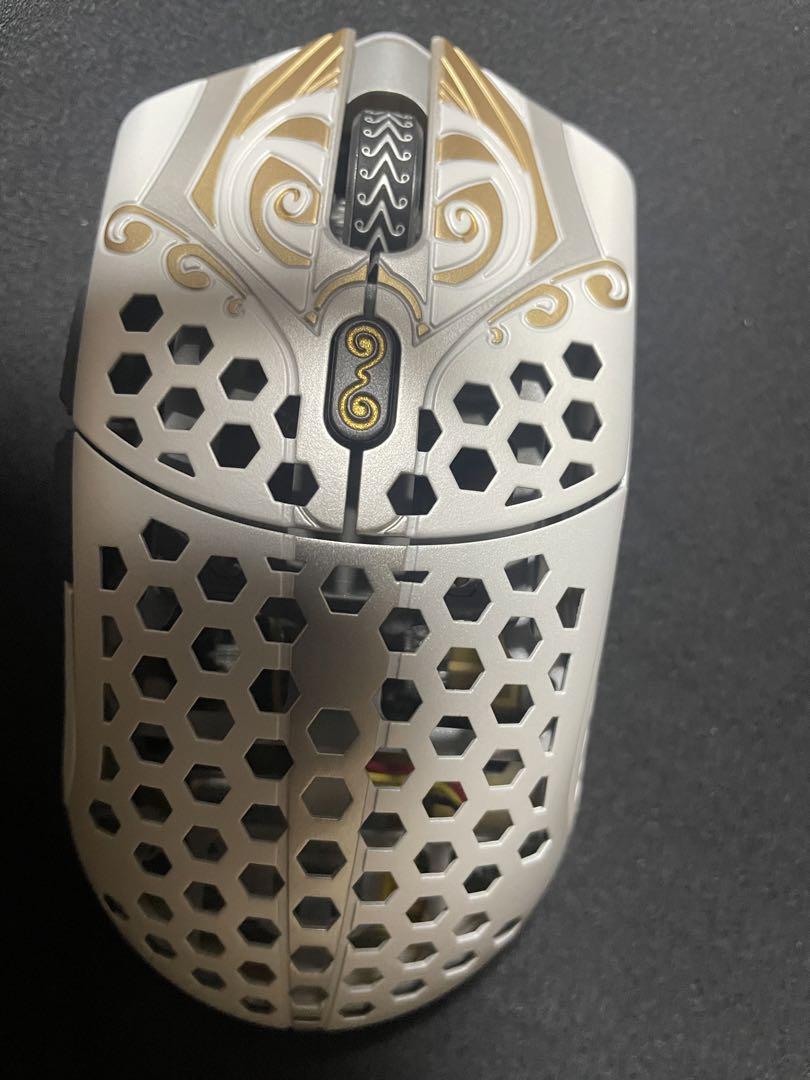 メール便無料】 Finalmouse Starlight-12 US - Gods of King