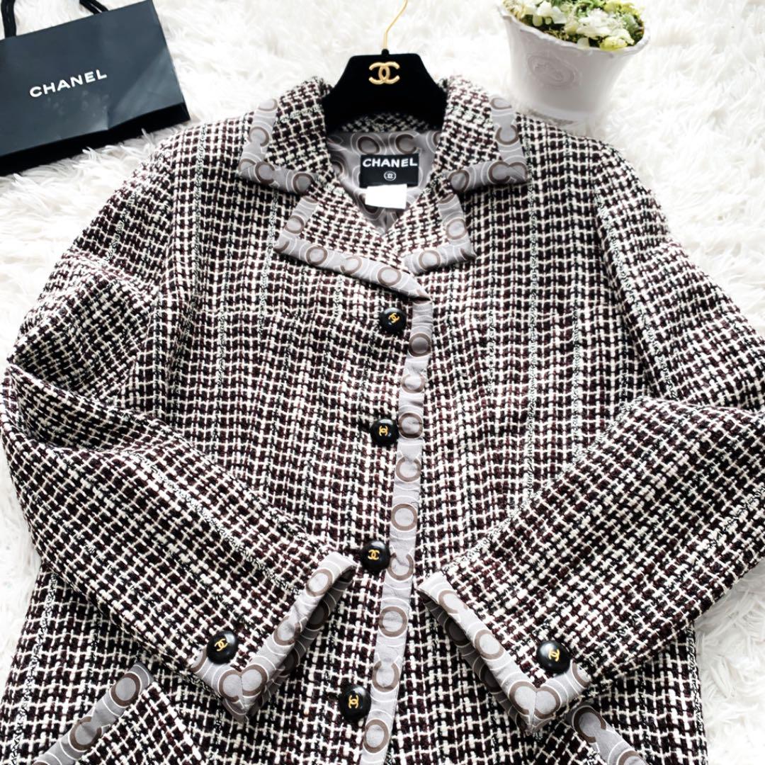100 %品質保証 【希少】シャネル アンゴラ混 ロゴボタン ツイードジャケット CHANEL - テーラードジャケット - labelians.fr 100 %品質保証 【希少】シャネル アンゴラ混 ロゴボタン ツイードジャケット CHANEL - テーラードジャケット - labelians.fr