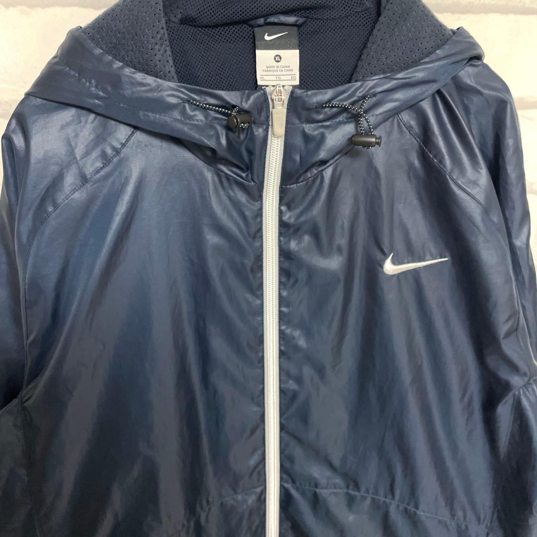 ナイロンジャケット 紺