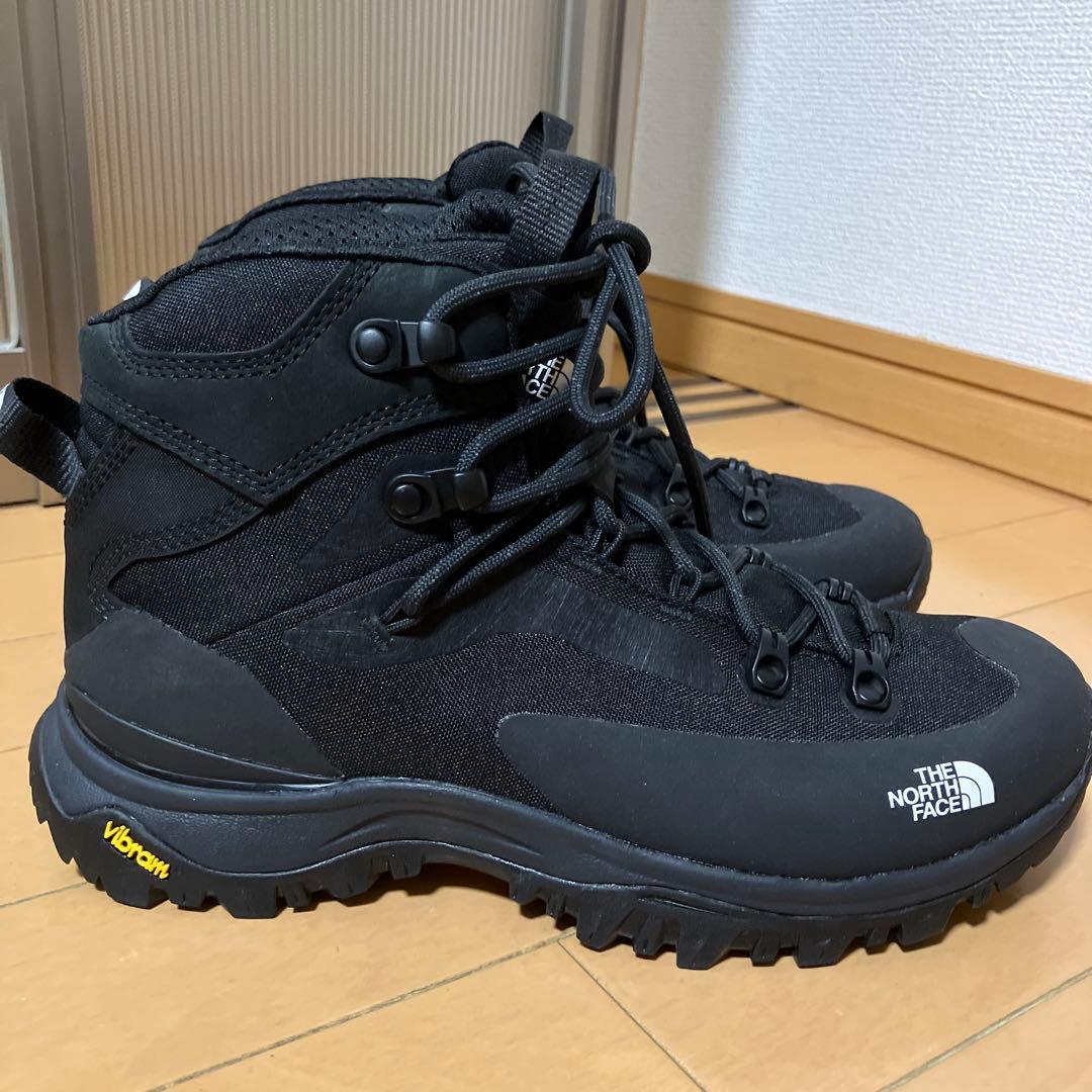 登山靴 NFW52321ブラック