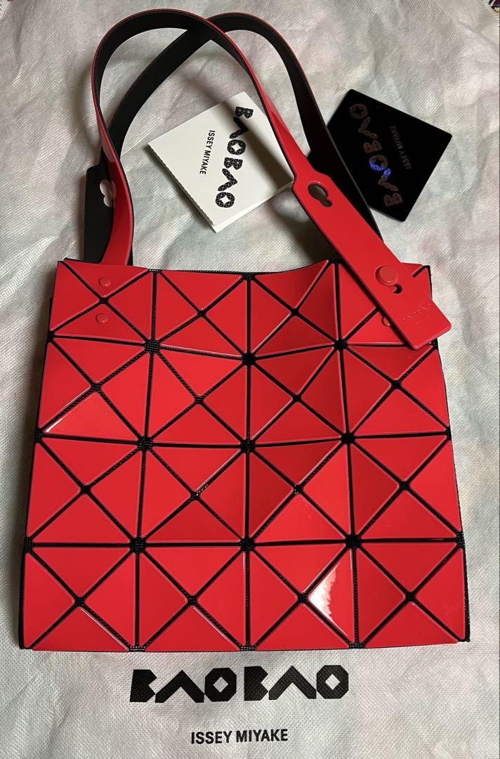BAO BAO ISSEY MIYAKE CARAT バオバオ　赤
