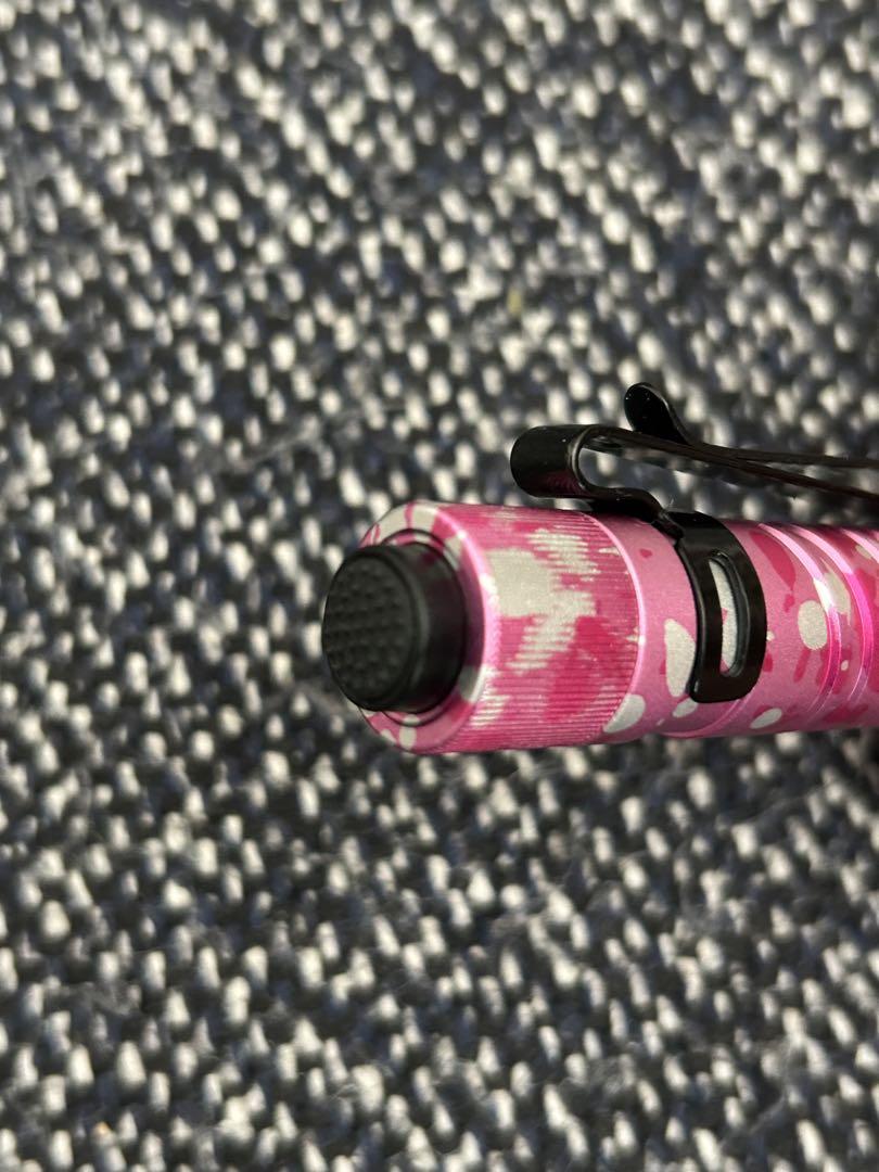 OLIGHT (オーライト) i3T EOS ピンクカモ＆ドーナツ 2本セット