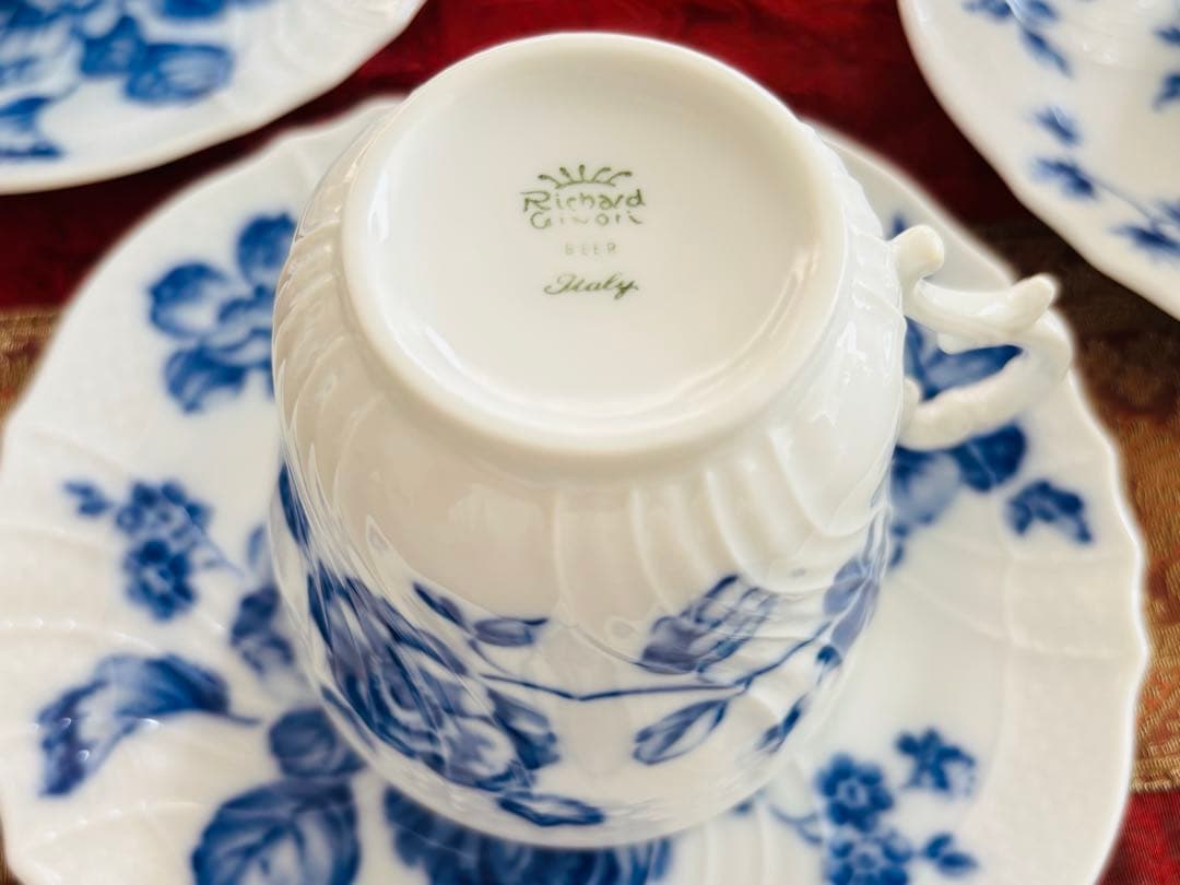 カップ＆ソーサー