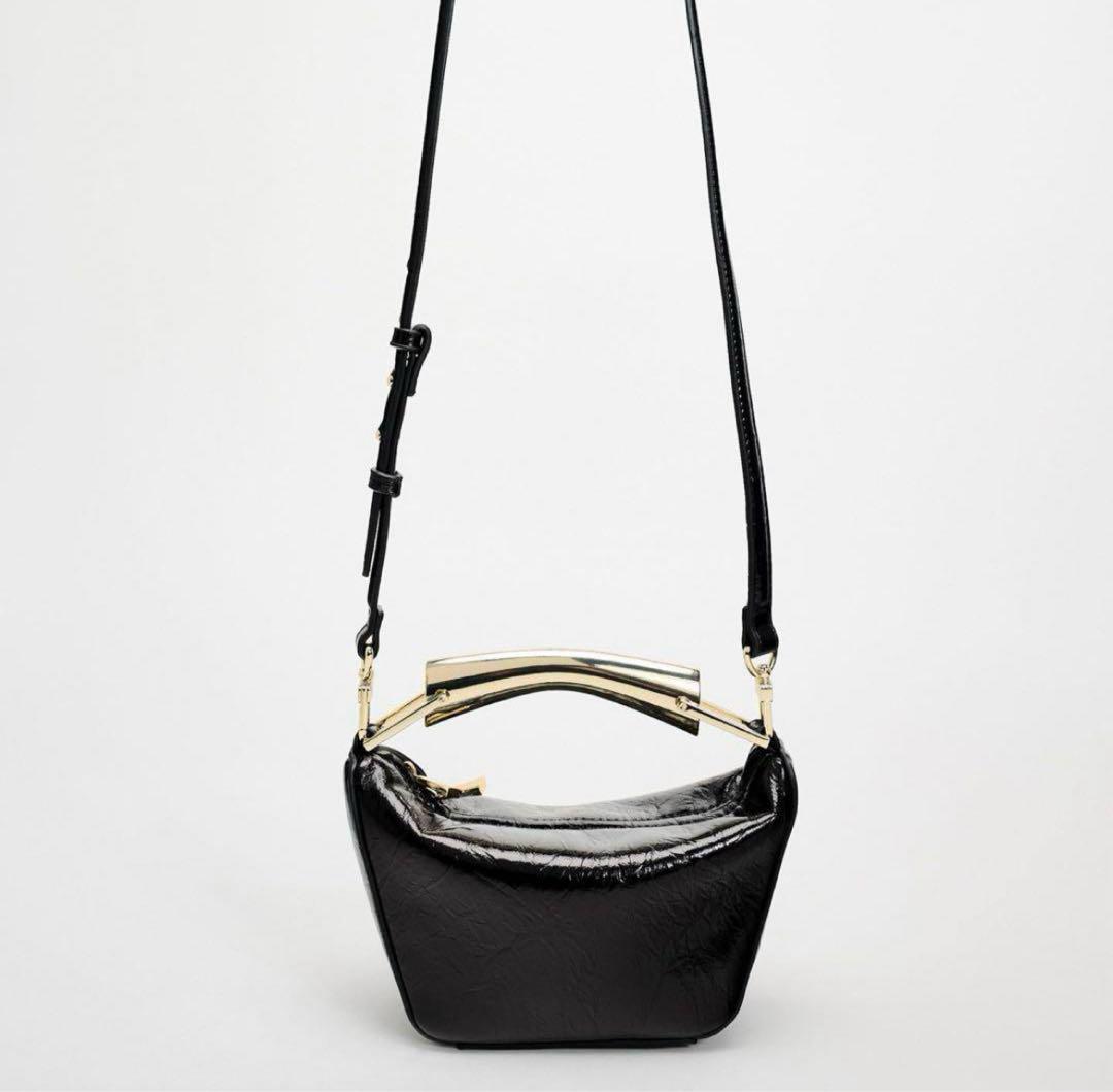 ZARA 新品未使用 メタリックハンドルバッグ 黒 - メルカリ