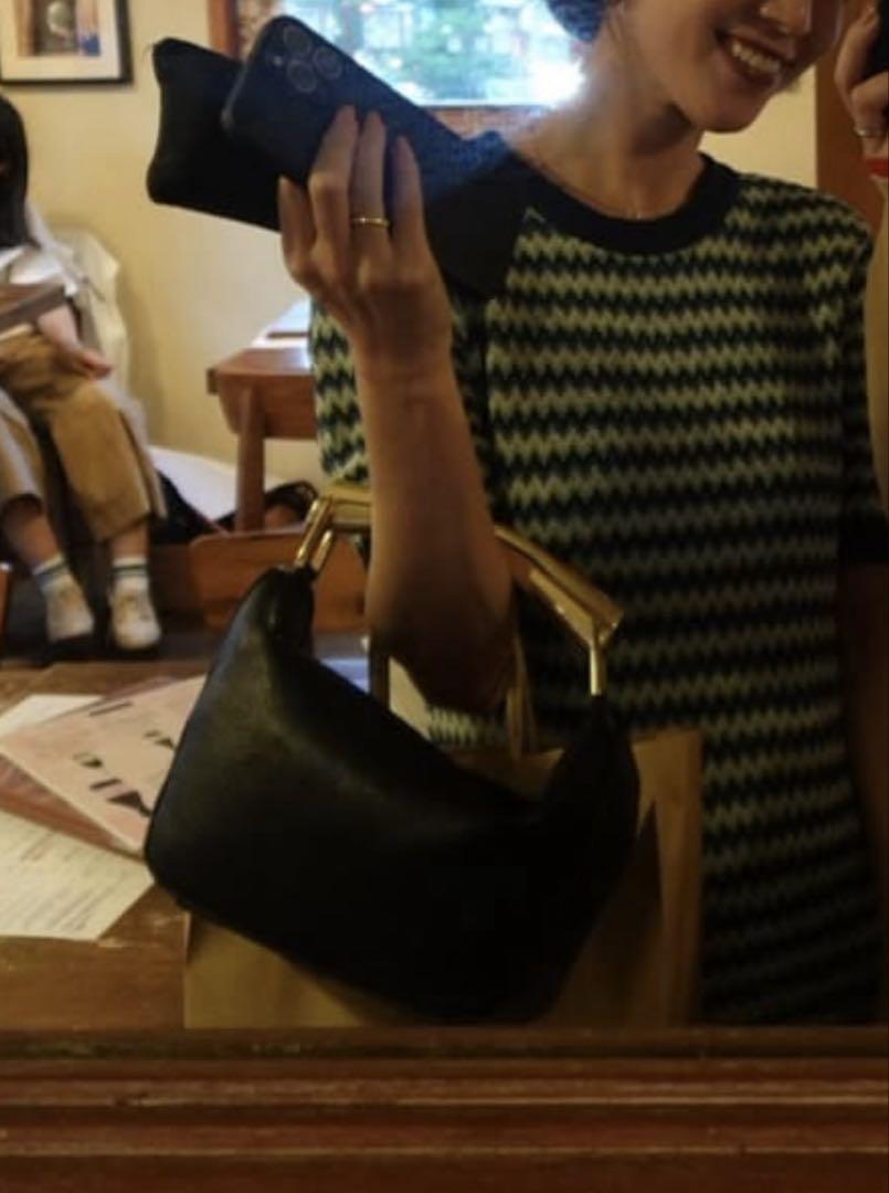 ZARA 新品未使用 メタリックハンドルバッグ 黒 - メルカリ