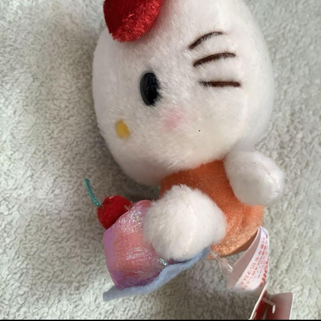 サンリオsanrioキティちゃんプリンピンク付きぬいぐるみキーホルダー？非売品