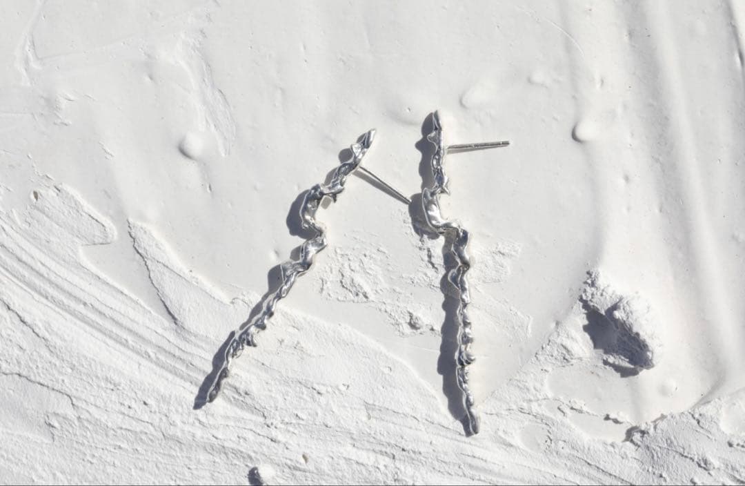 プリュイ　パサール　ピアス