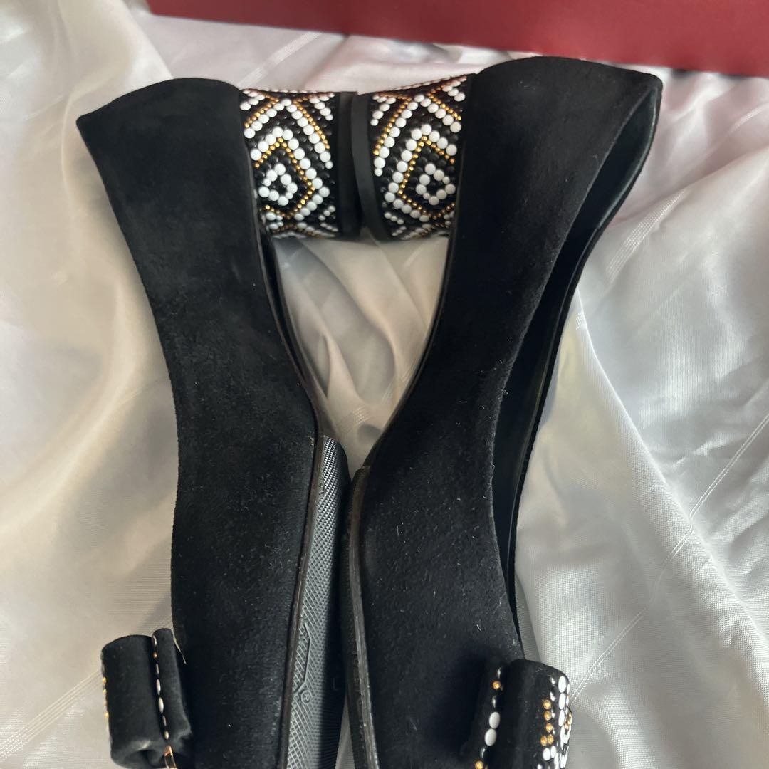 ♪美品♪Salvatore Ferragamo 黒 スエード パンプス