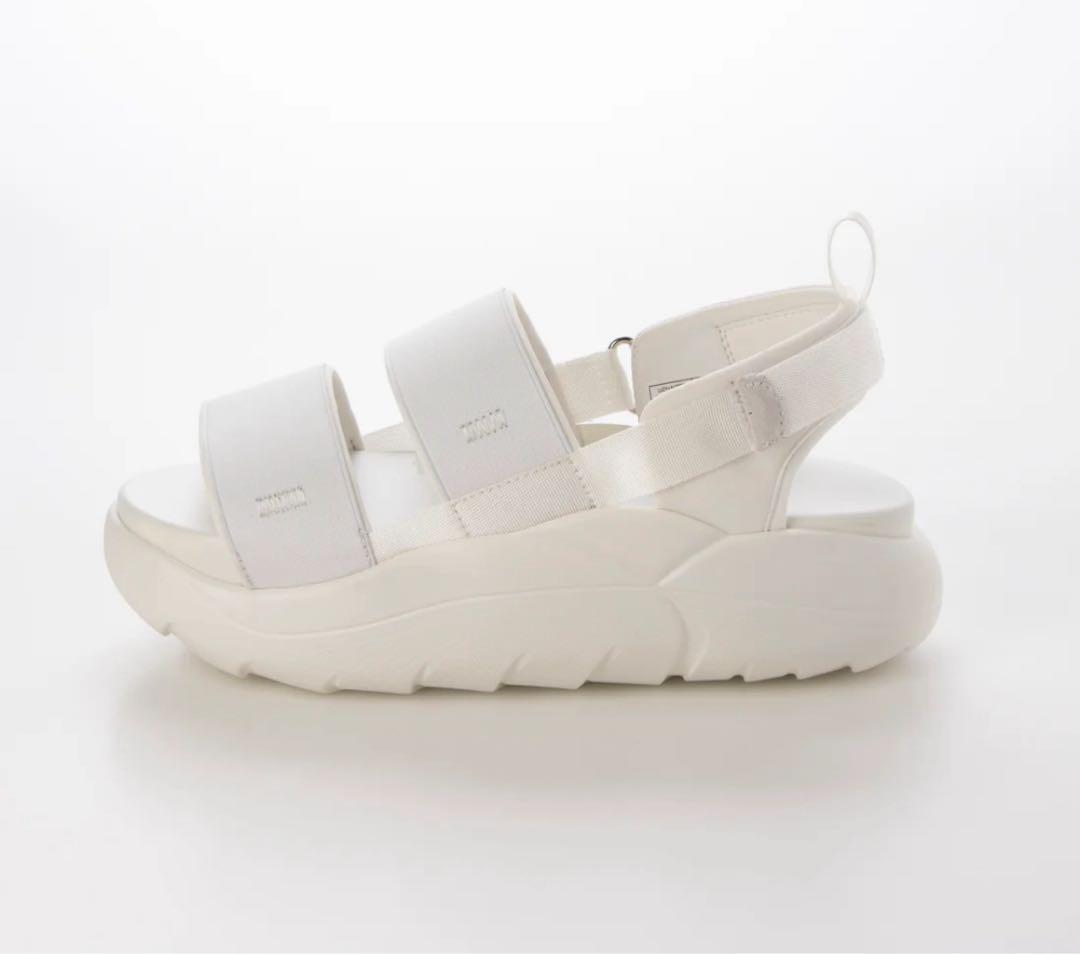 Lucy 厚底サンダル （White）24.5