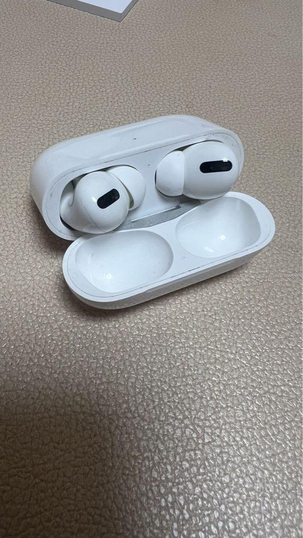 AirPods Pro A2084 本体 ホワイト 第 1 世代
