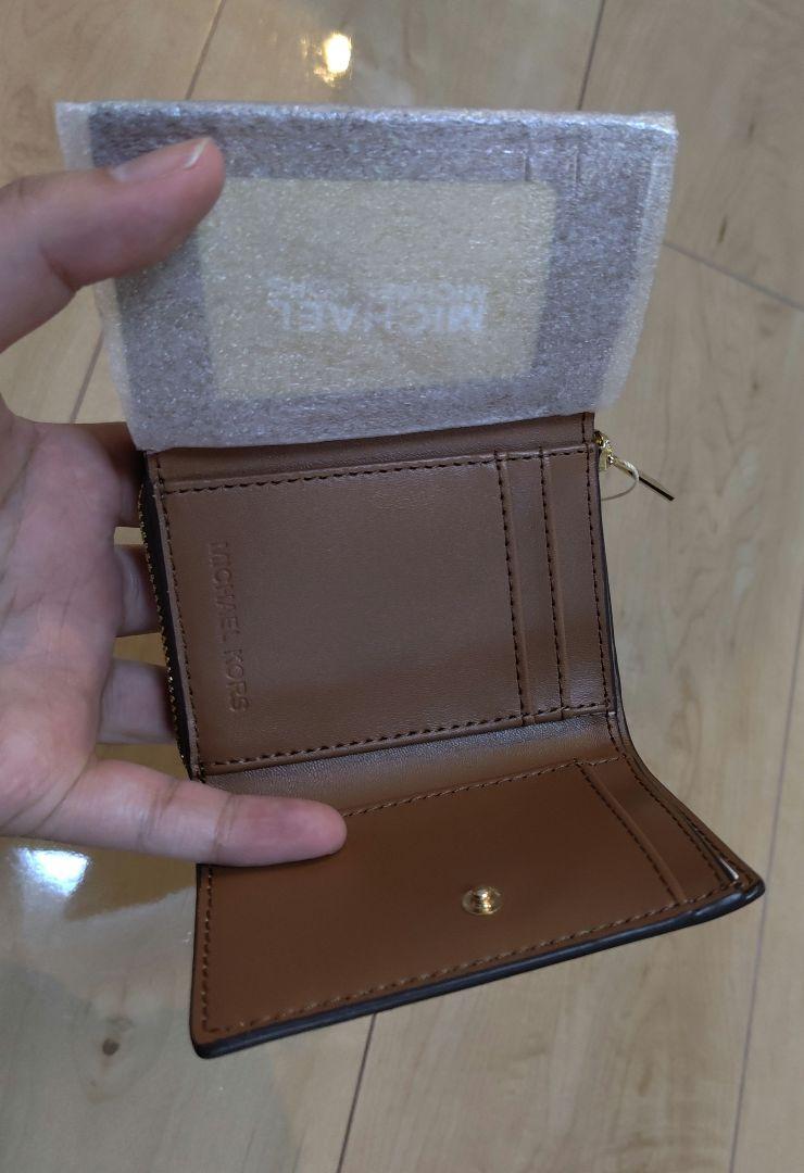【ちみさん専用】【未使用品】MICHAEL KORS ブラウン 三つ折り財布 新品 マイケルコース MICHEAL KORS 三つ折り財布 ブラウン