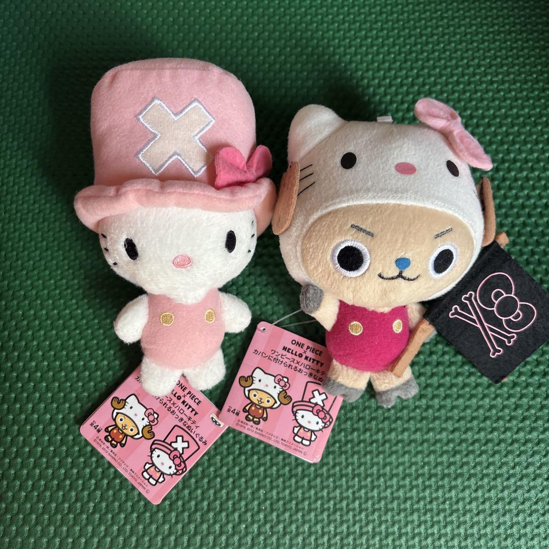 ワンピース✖️ ハローキティカバンに付けられるおっきなぬいぐるみ