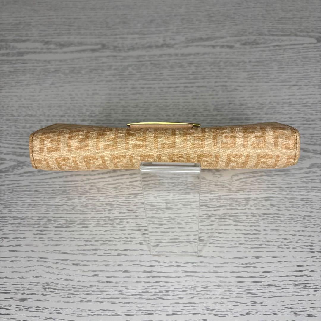 極美品 FENDI フェンディ 財布 二つ折り S66441