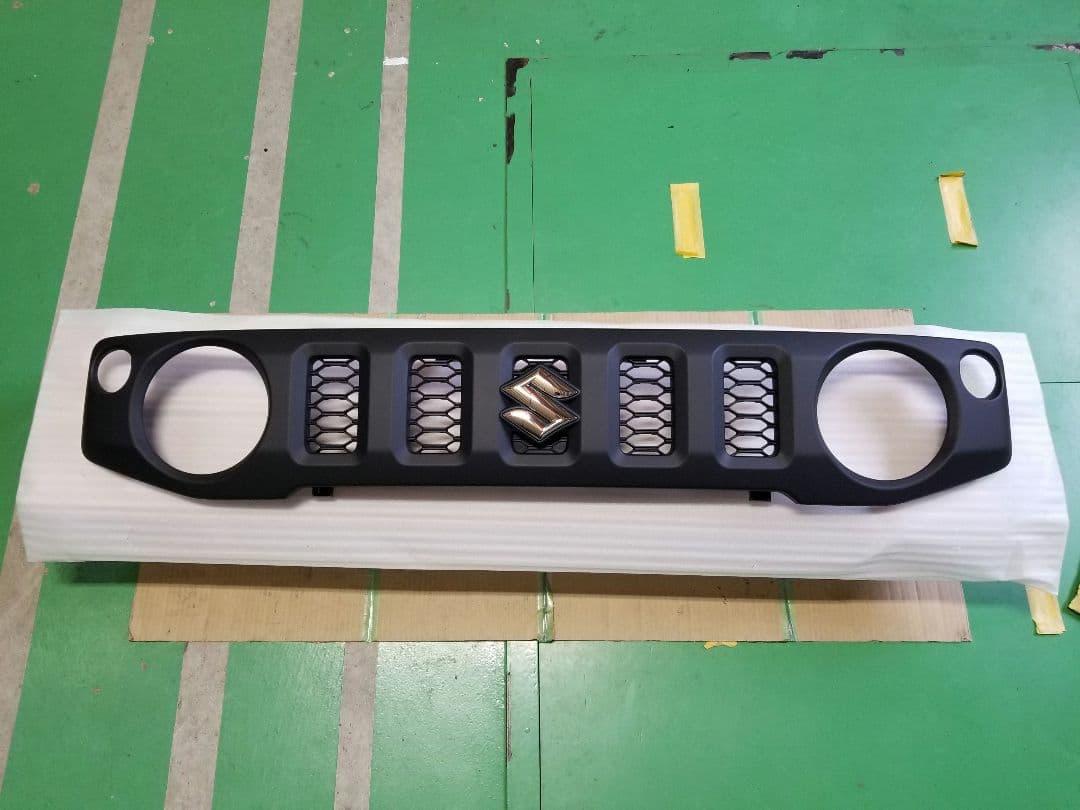 スズキ　JB74 ジムニーシエラ　純正フロントグリル