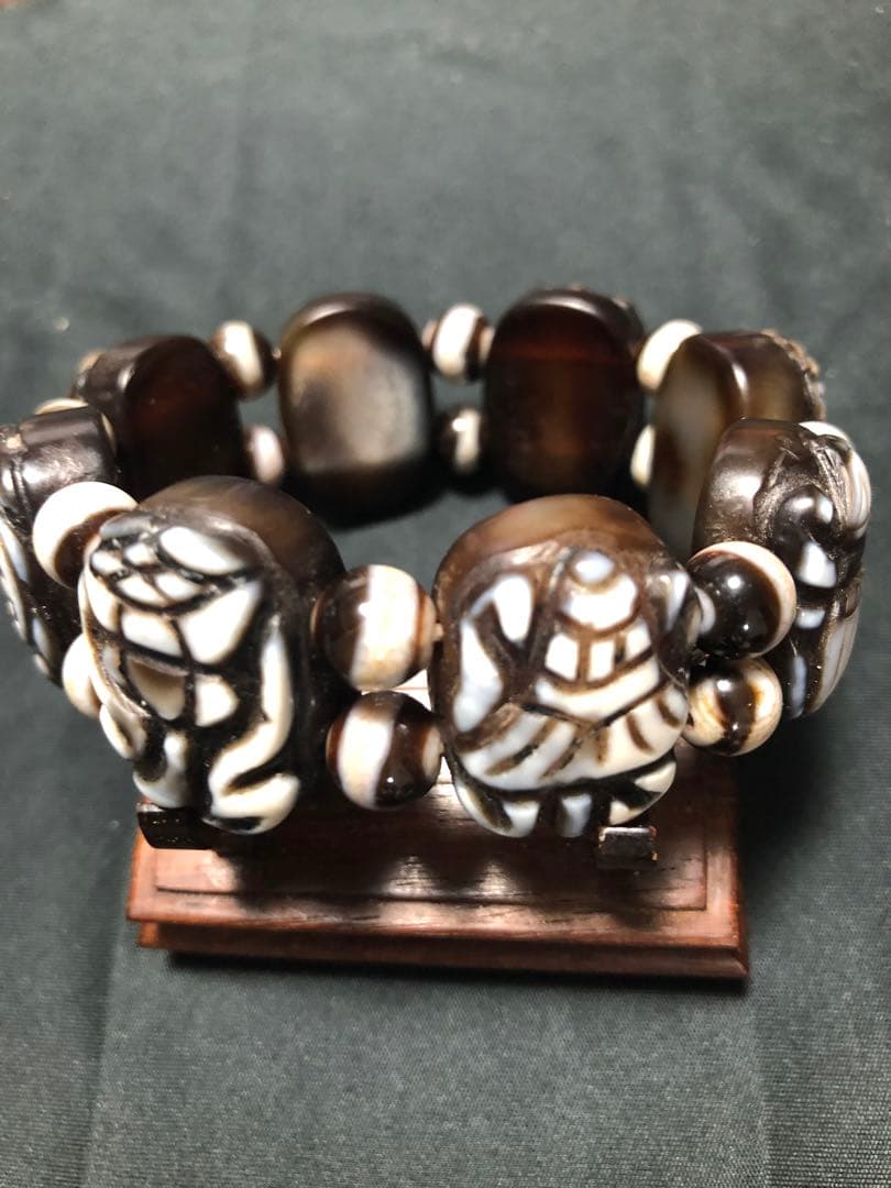 西蔵老礦玉髄八吉祥バングルブレスレット