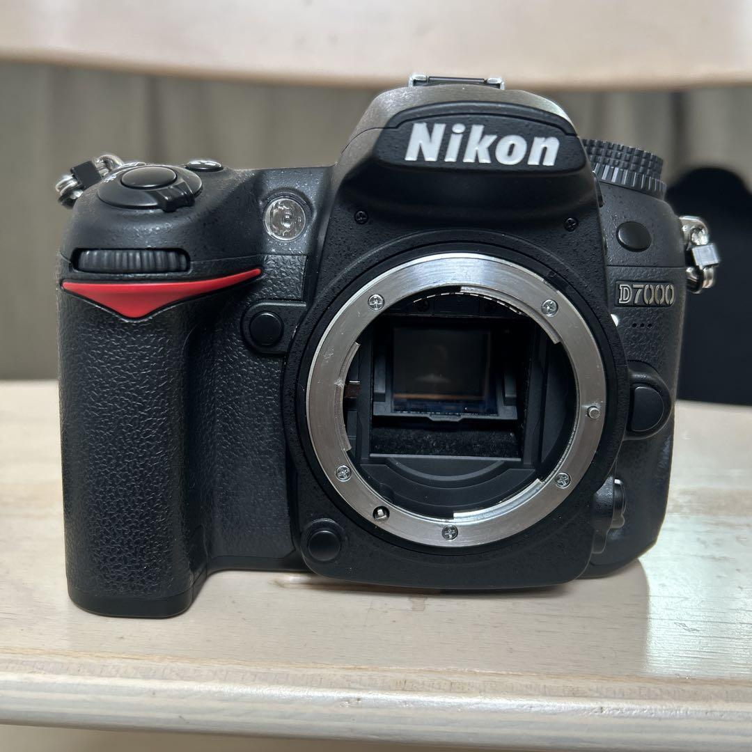 値下げしました！　ニコンD7000 5200ショット