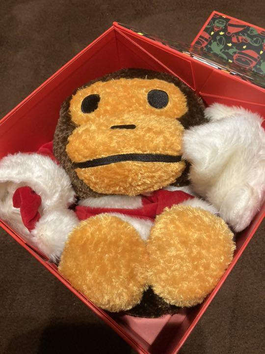 【新品未使用】A BATHING APE サンタ クリスマス エイプ ぬいぐるみ