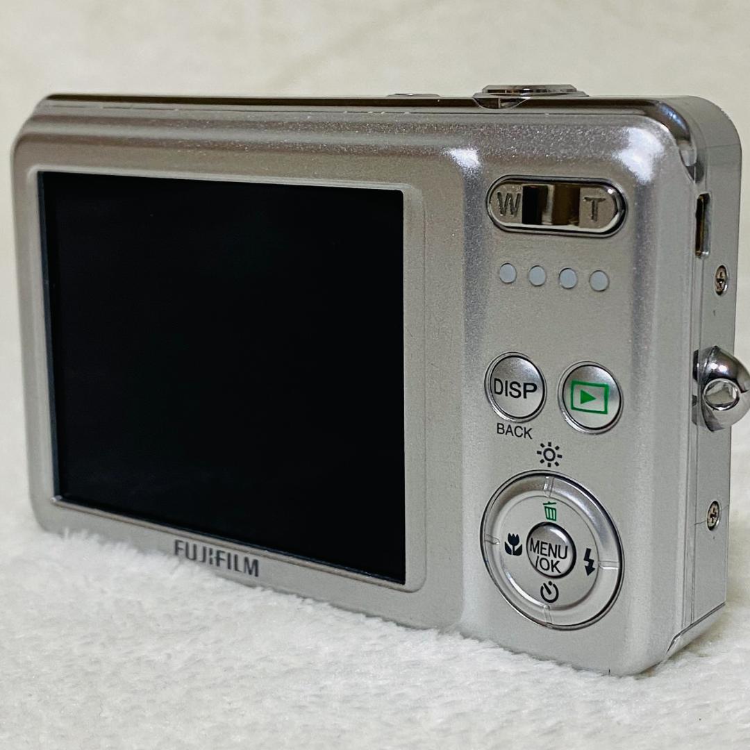 富士フイルム　FUJIFILM FINEPIX J27 シルバー