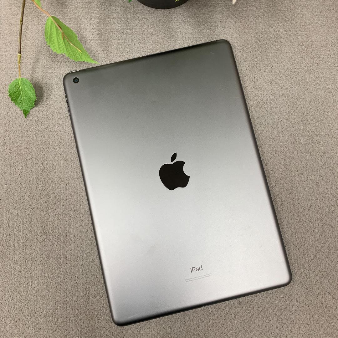 iPad 第8世代 32GB スペースグレー Wi-FiモデルApple