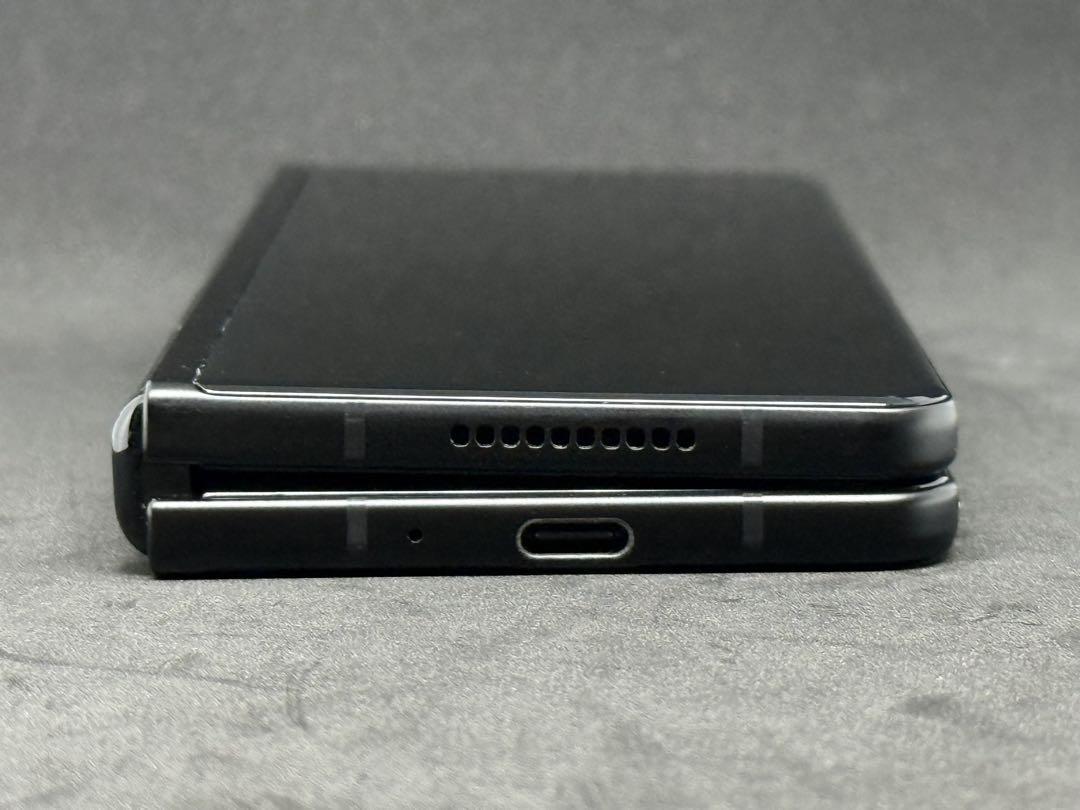 美品 Galaxy Z Fold3 折りたたみスマホ 256GB docomo