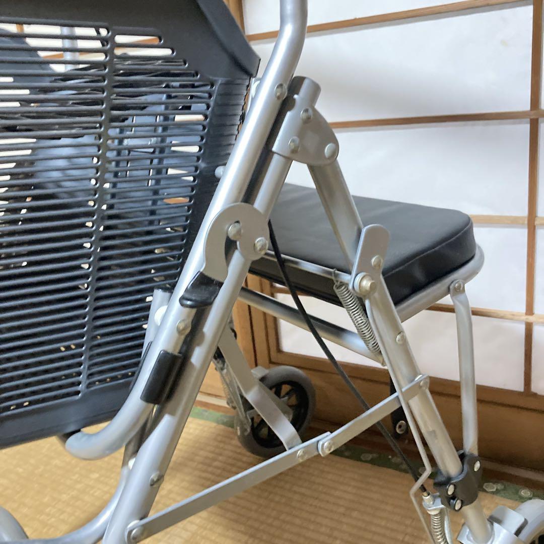 睦三　ムツミ　歩行器　カゴ付き　介護用品