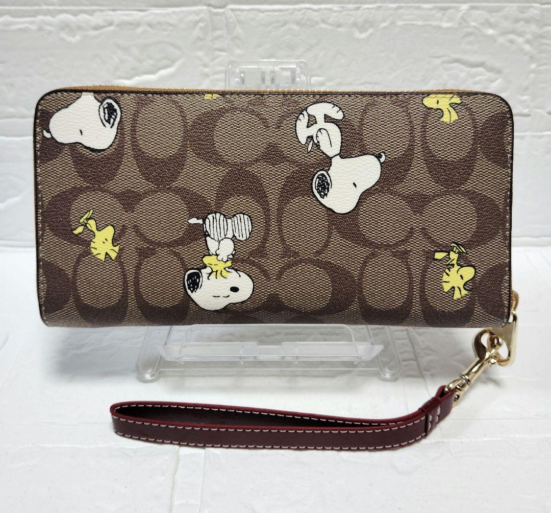 COACH 長財布 スヌーピー＆ウッドストック - メルカリ