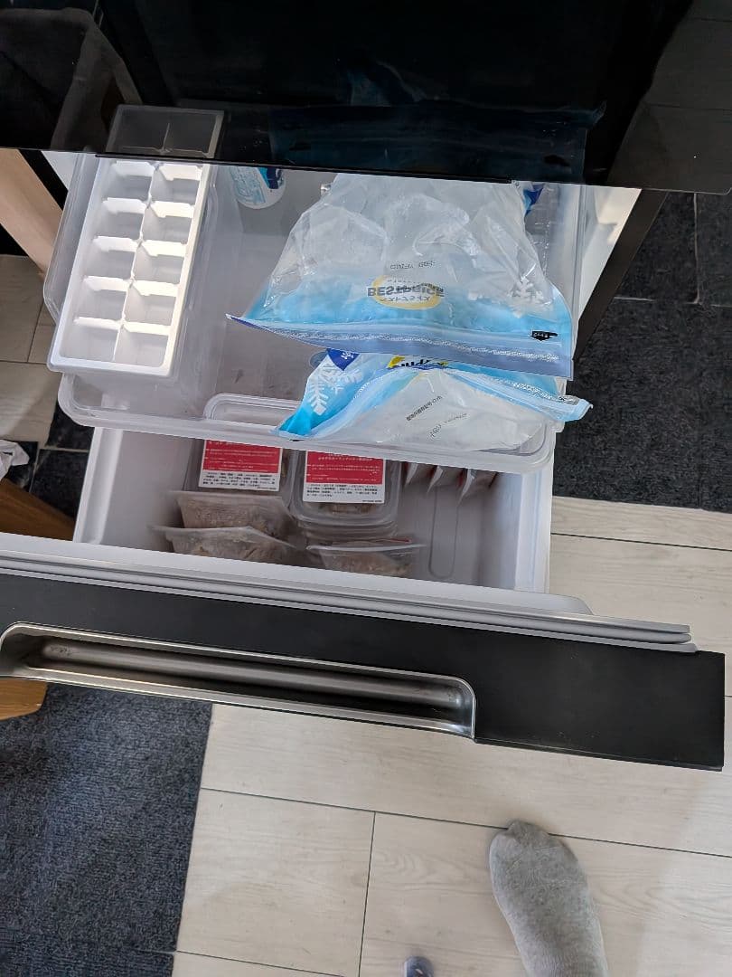 引き出し式冷凍庫つけかえどっちも扉