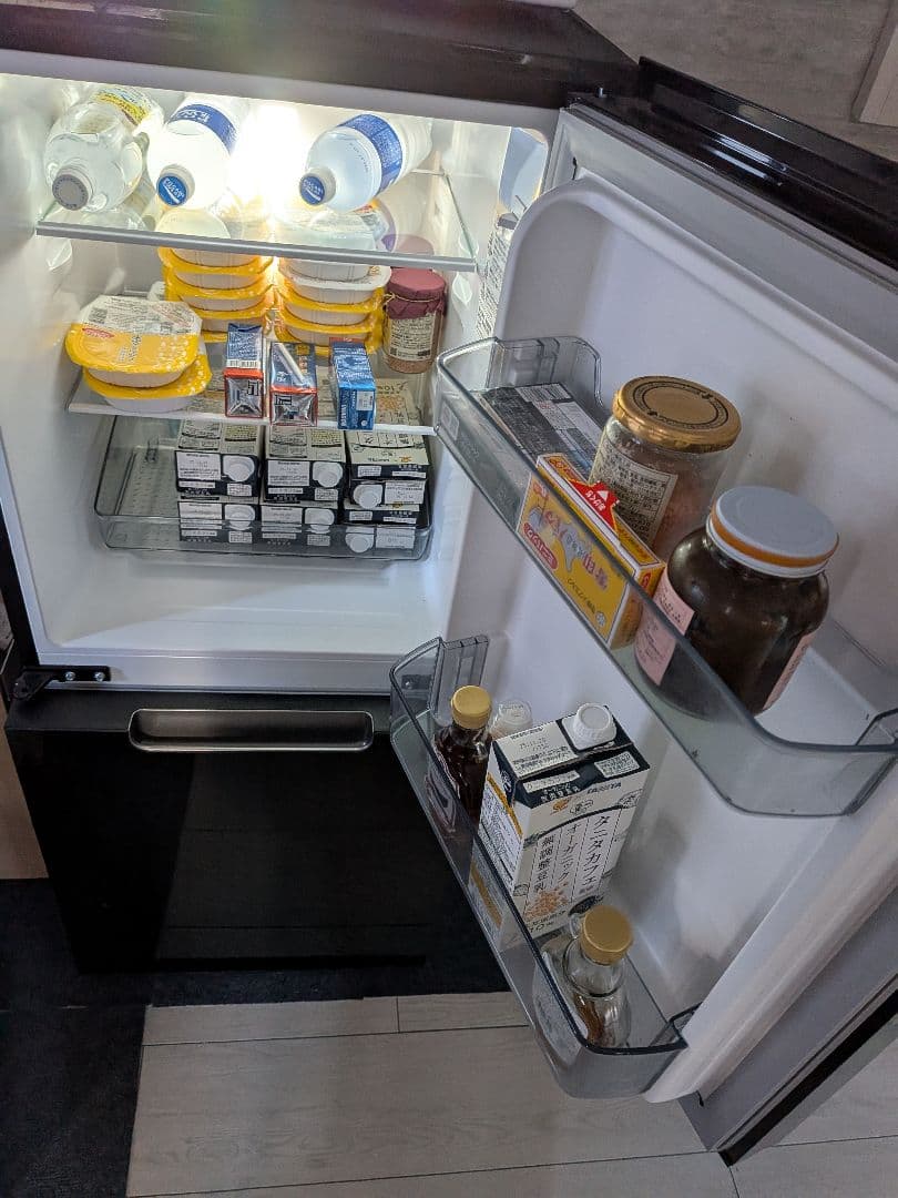 SHARP ブラック冷蔵庫 引き出し式冷凍庫つけかえどっちも扉 WWW_KANDAIZUMI_COM