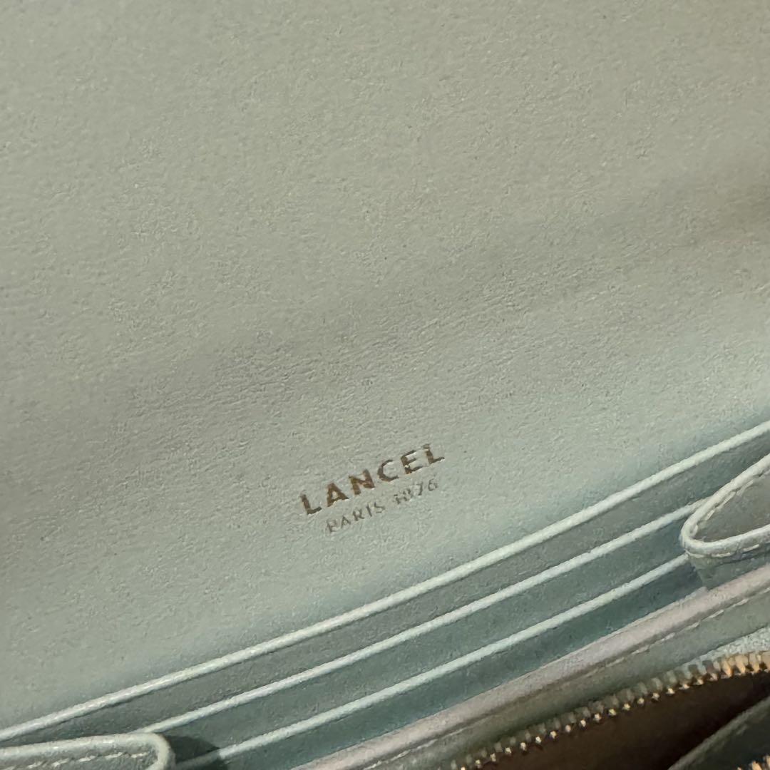 海外限定スパイク販売 Lancle Billie 財布 フラップ財布 小物