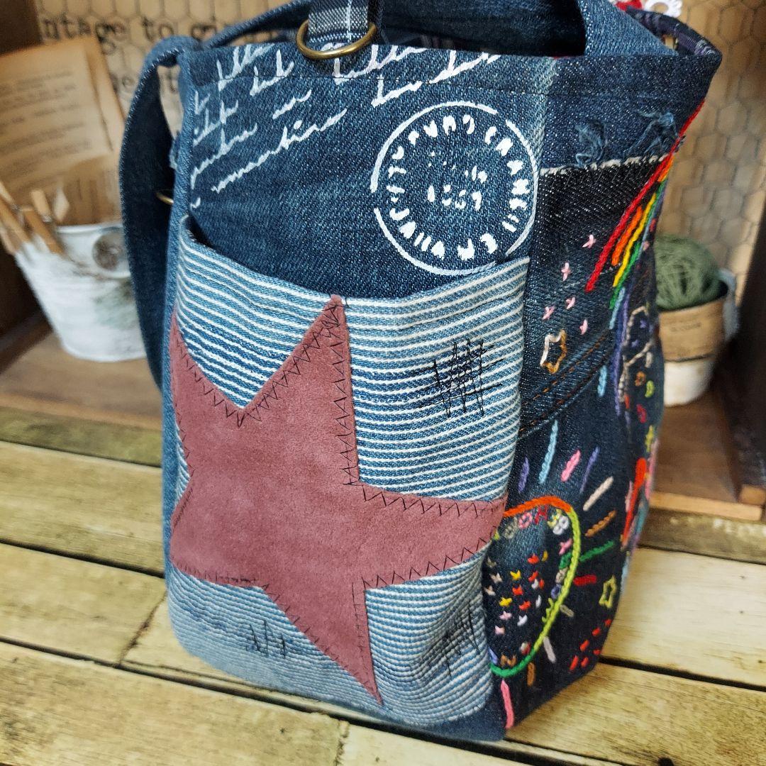 刺繍デニムバック　No.593　デニムリメイク　丸いバック　ショルダーバック