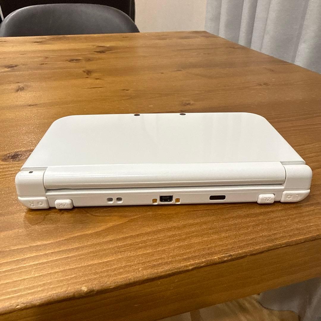 パールホワイト