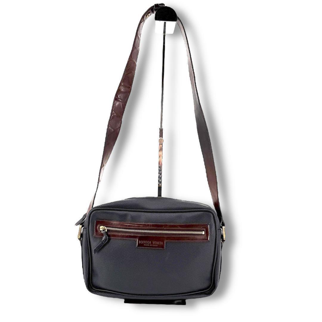 ボッテガ ヴェネタ ショルダーバック サコッシュ クロスボディ レザー イタリア
