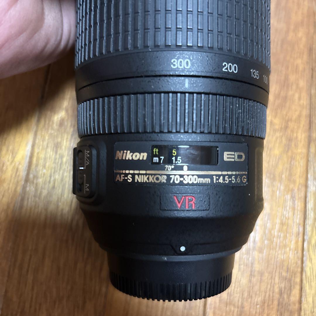 Nikon D7000デジタル一眼レフカメラ ズームレンズ付き