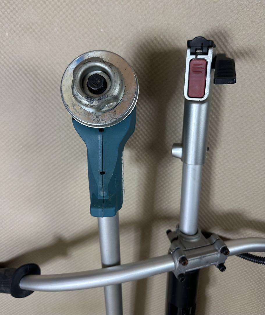 マキタ　18V充電式草刈機(分割棹)MUR191UDZ 本体のみ　中古品