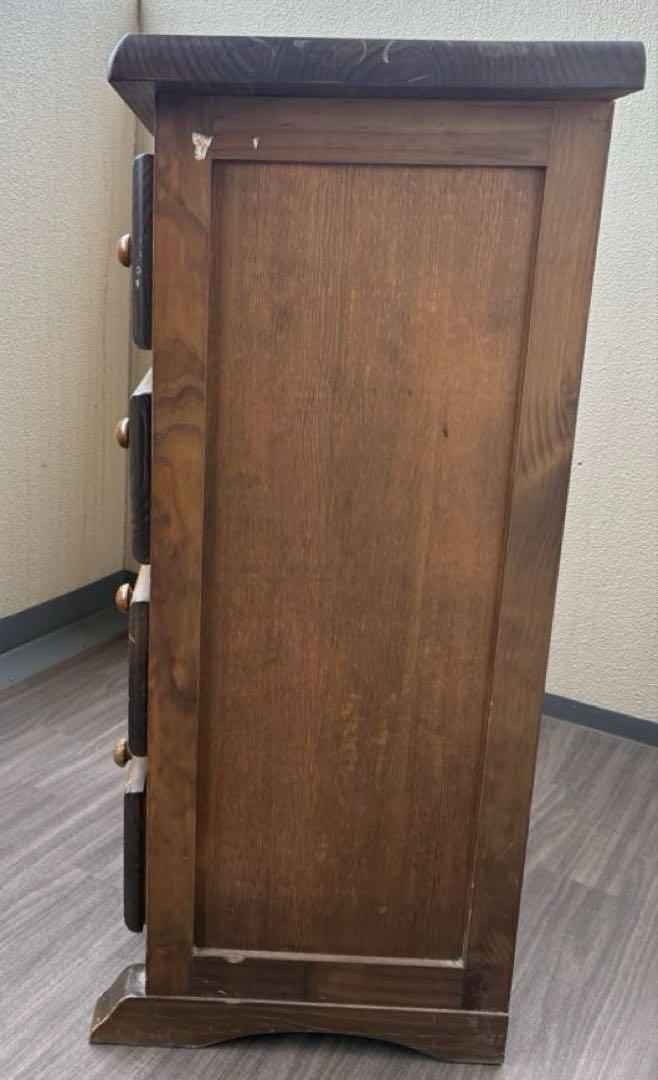 北欧レトロ 花柄タイル張り 木製チェスト 4段タンス カントリー 古家具 ✴︎北欧レトロ ✴︎花柄タイル張り中古 木製チェスト 4段タンス