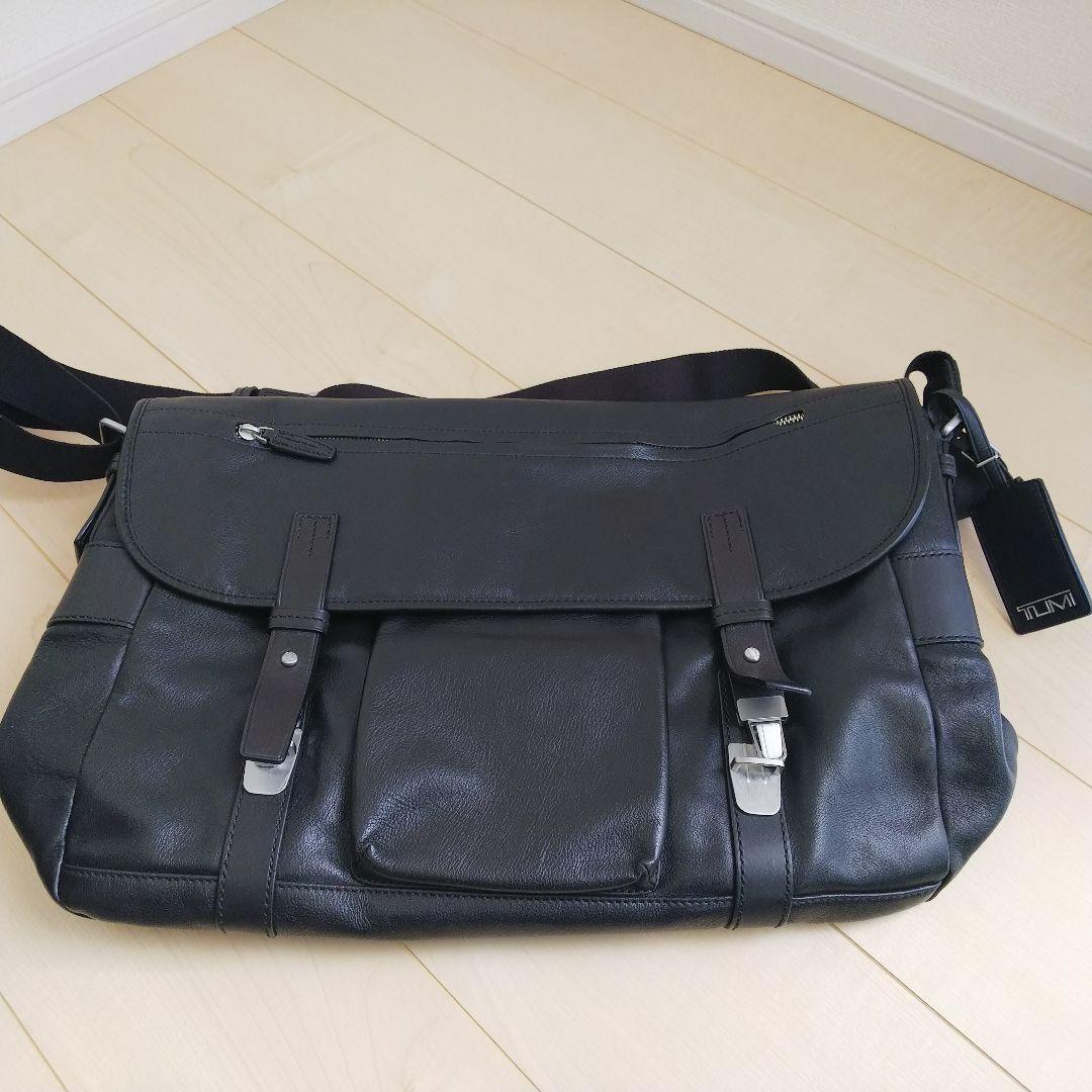 【美品】TUMI オールレザー メッセンジャー バッグ 大きめ