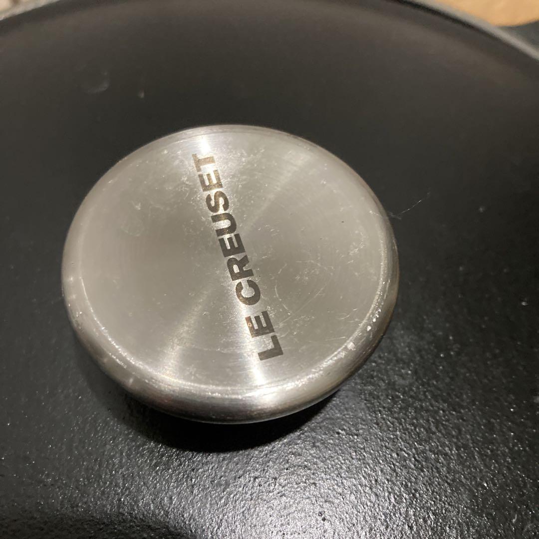 ル・クルーゼ(Le Creuset) 22 cm マットブラックホーロー鍋