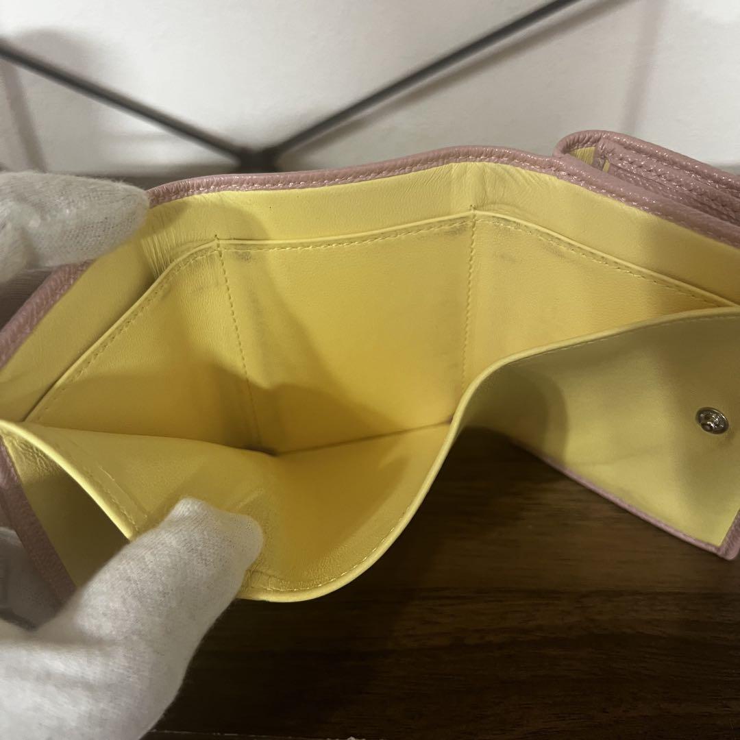 BVLGARI ピンク型押しレザー三つ折り財布