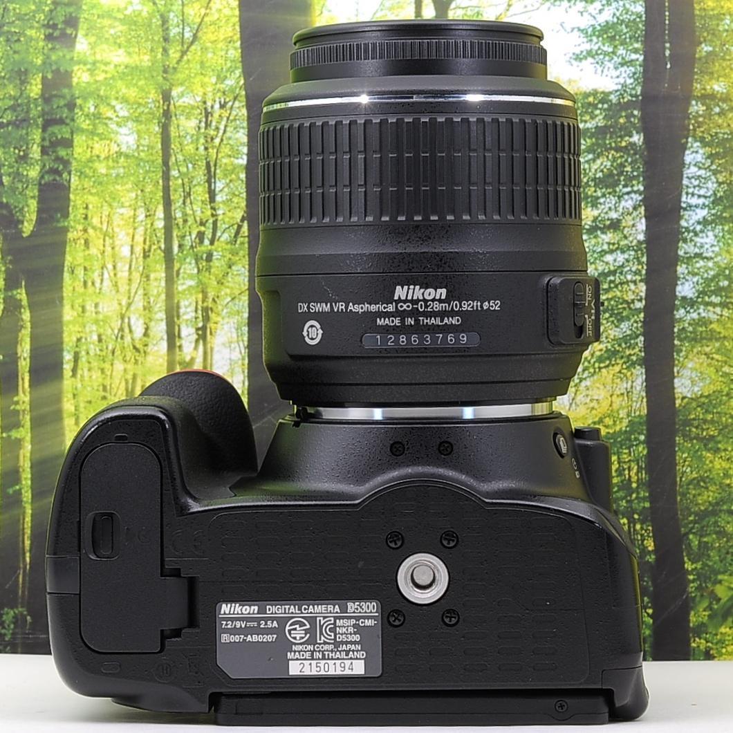 ショット数9673枚！WiFi機能付☆Nikon D5300☆初めての一眼レフに